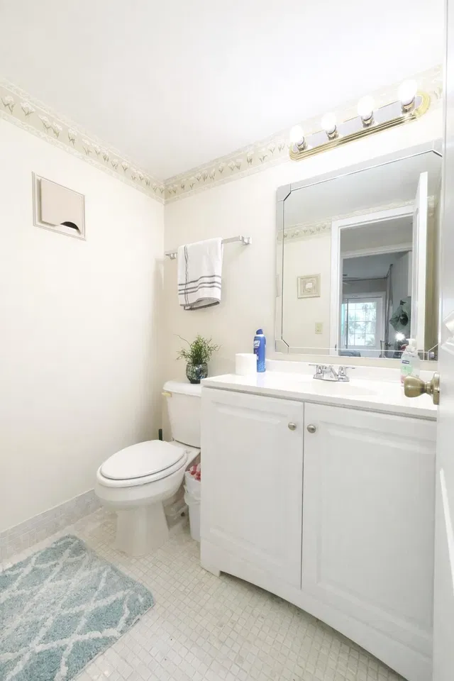 Residence photo 16