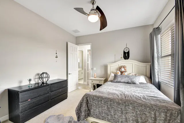 Residence photo 41