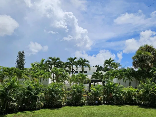  Residence photo 5