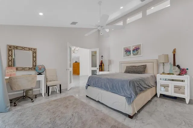  Residence photo 45