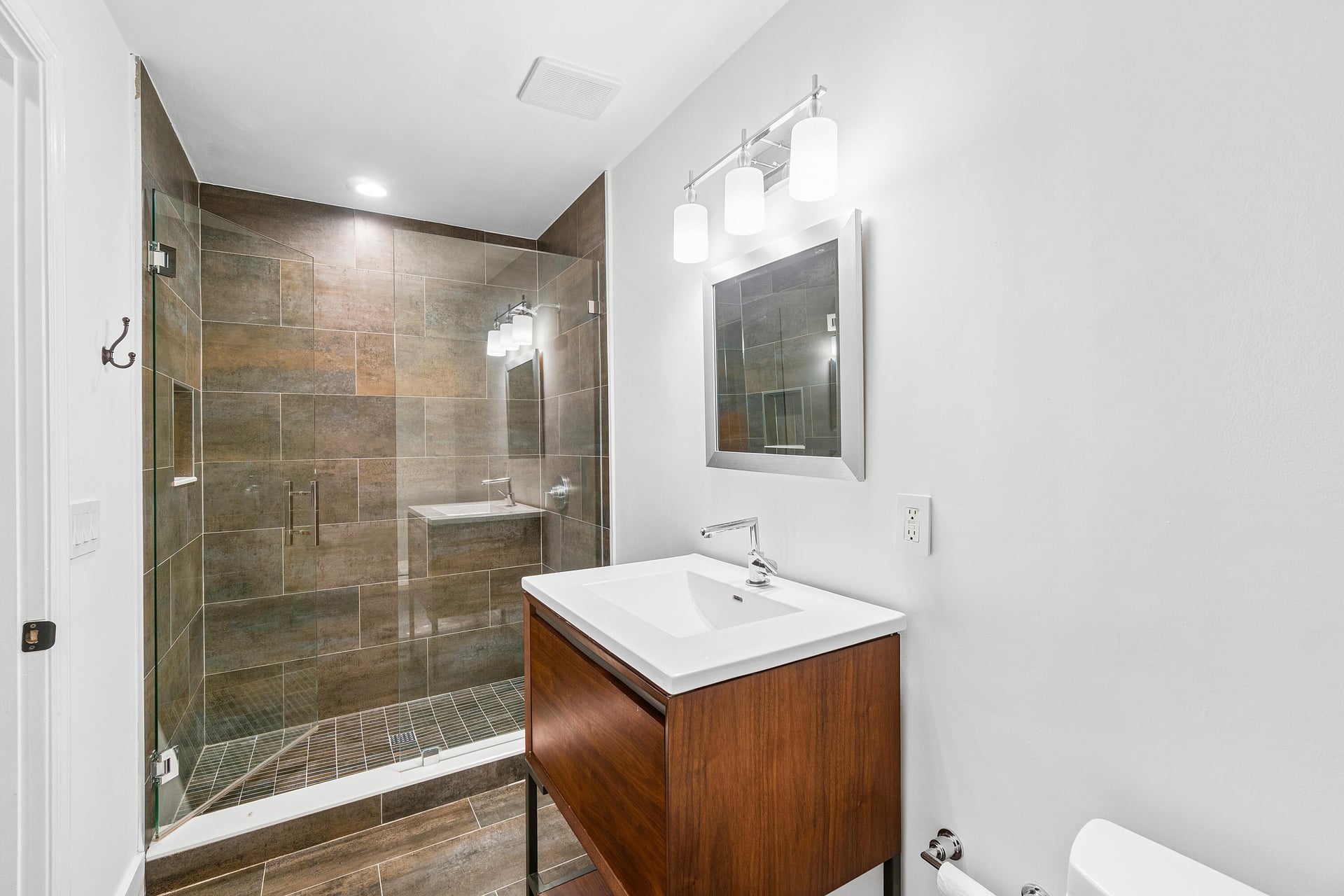  Residence photo 26
