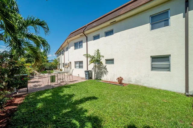 Village of North Palm Beach Unit 8 photo 19