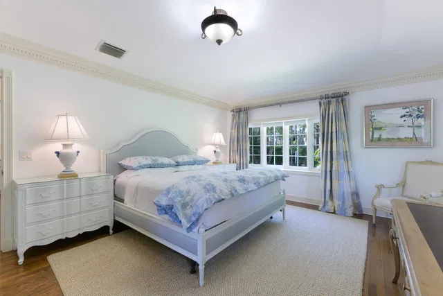 Residence photo 10