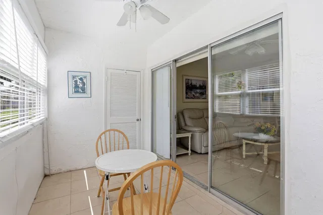 Unit 113 photo 12