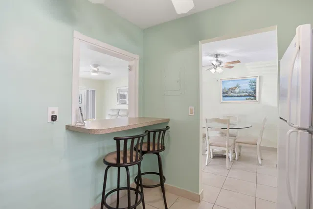 Unit 113 photo 15