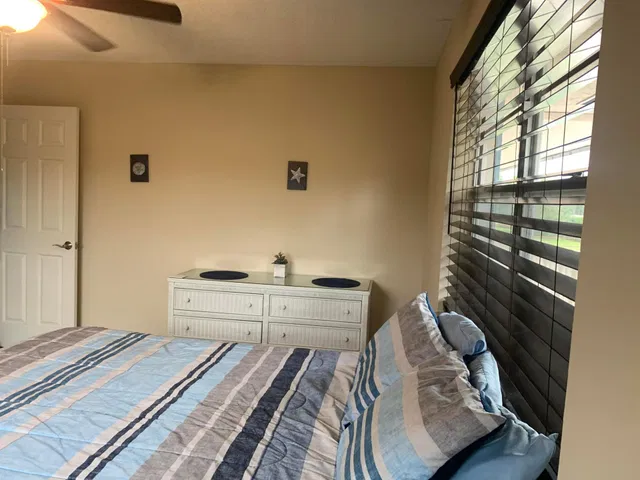 Village of North Palm Beach Unit 201 photo 9