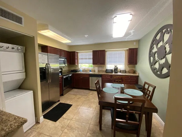 Village of North Palm Beach Unit 104 photo 5