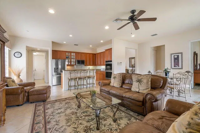 Residence photo 15