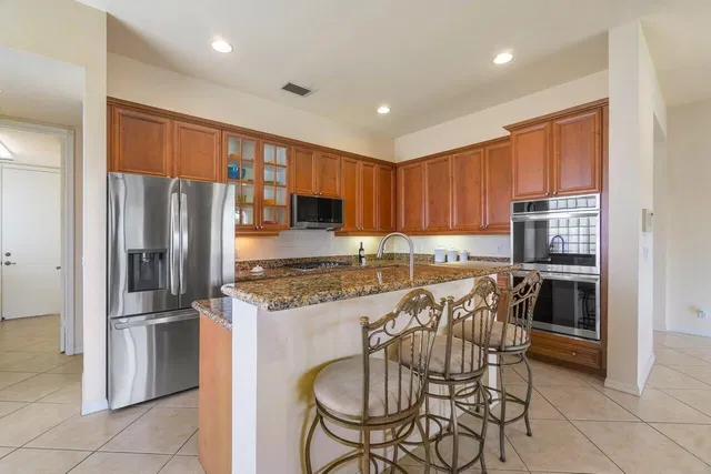 Residence photo 19