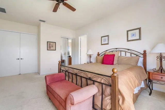 Residence photo 25