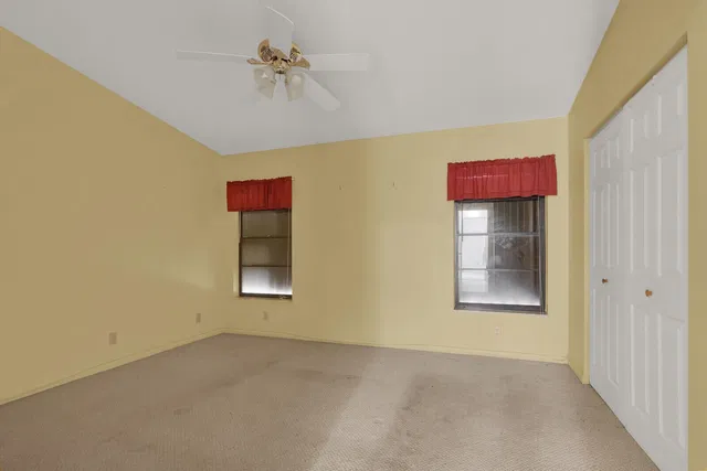  Residence photo 17