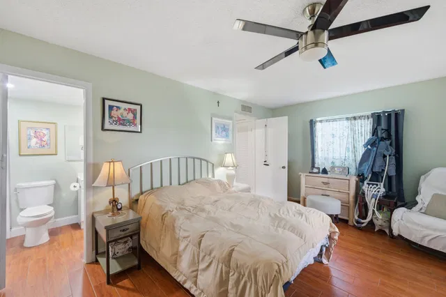 Residence photo 17