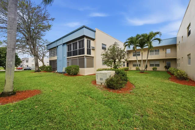 Residence photo 25