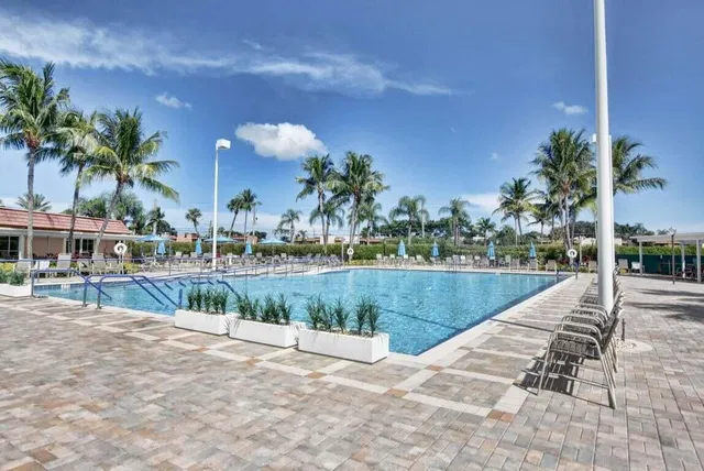 Residence photo 58