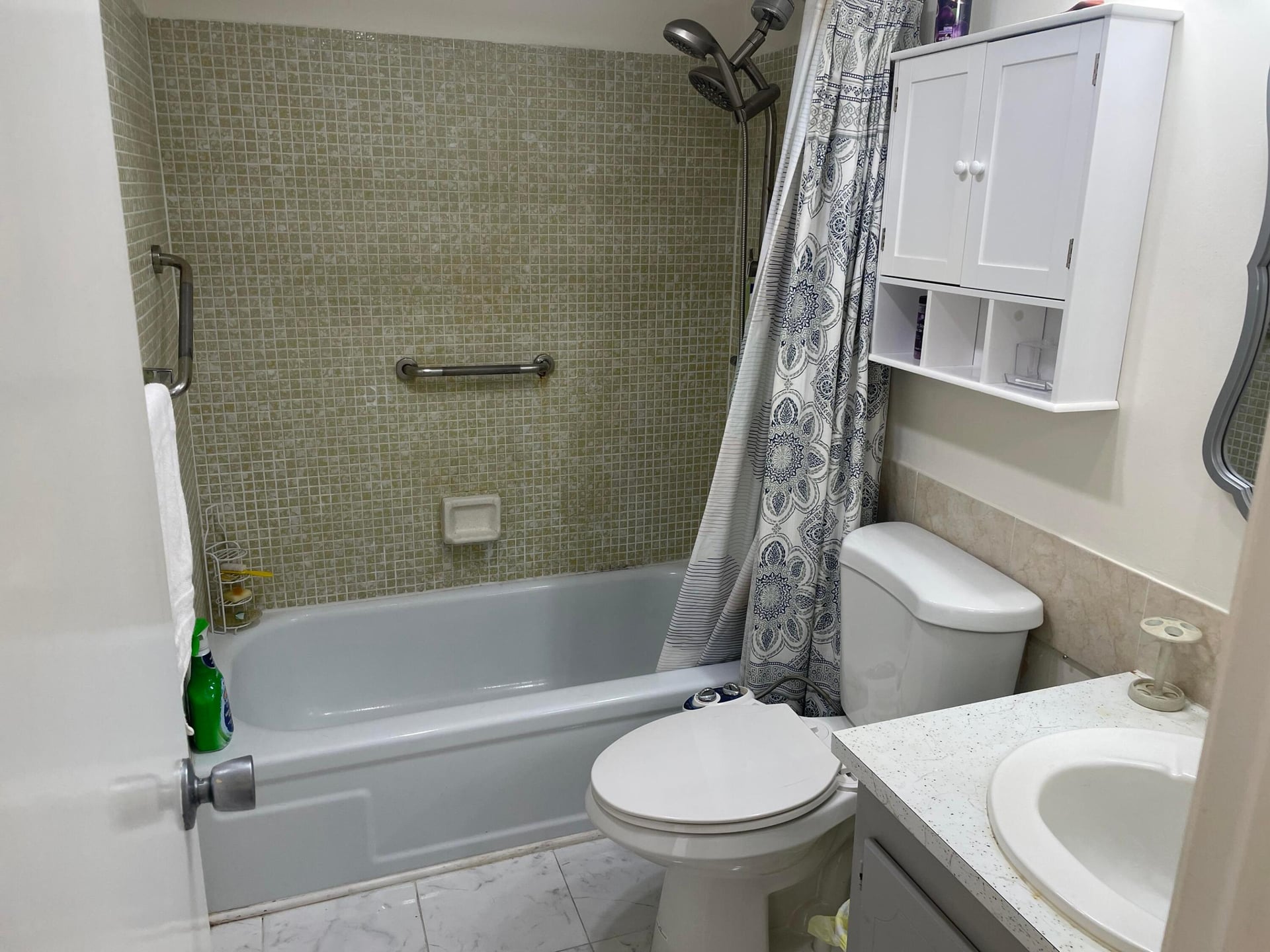 Unit H photo 6