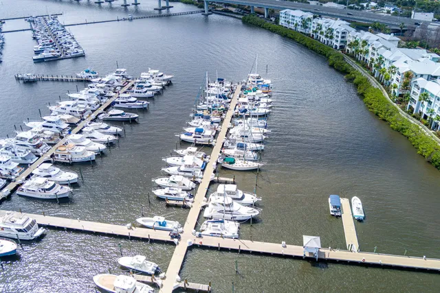 Harborage Yacht Club Unit 302 photo 41