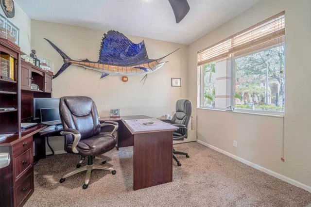 Residence photo 2