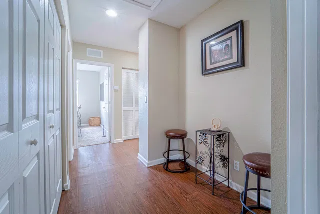 Residence photo 18