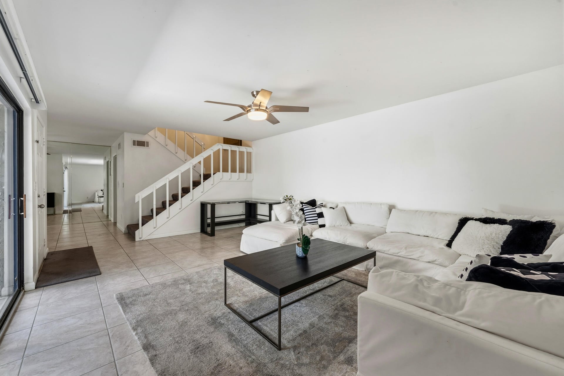 Residence photo 3