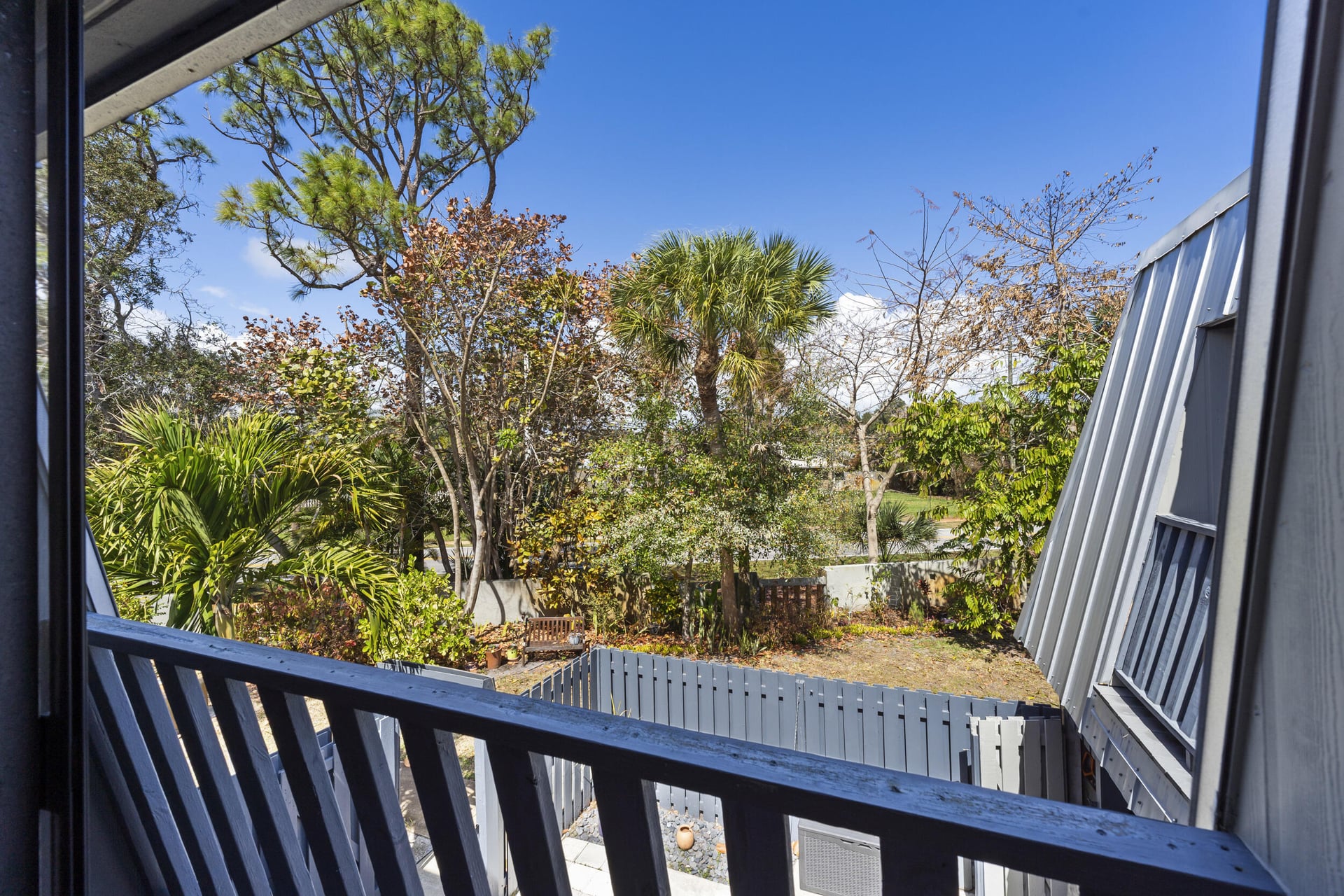 Residence photo 20