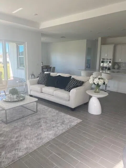 Residence photo 2
