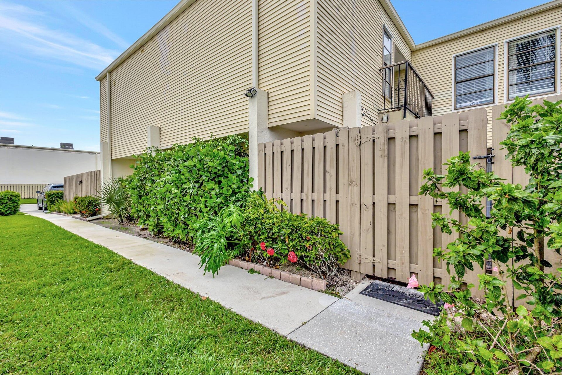 Residence photo 32