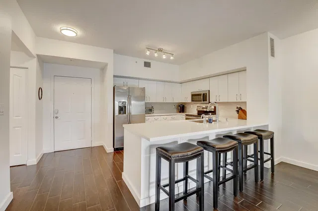 Pineapple Grove Village Condominiums Unit 2516 photo 9