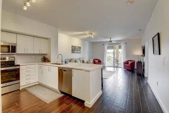Pineapple Grove Village Condominiums Unit 2516 photo 11
