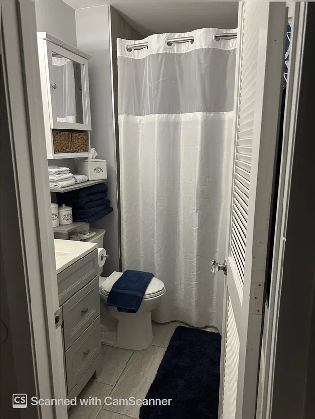 Unit H photo 8