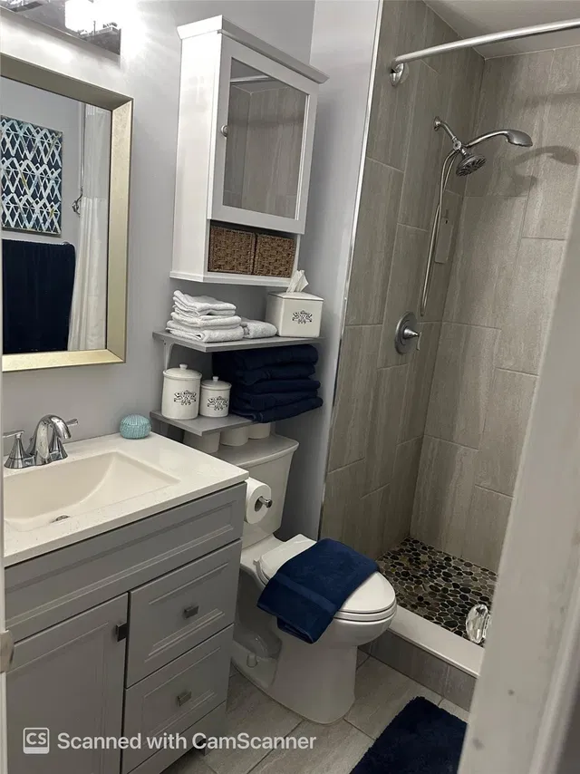 Unit H photo 9
