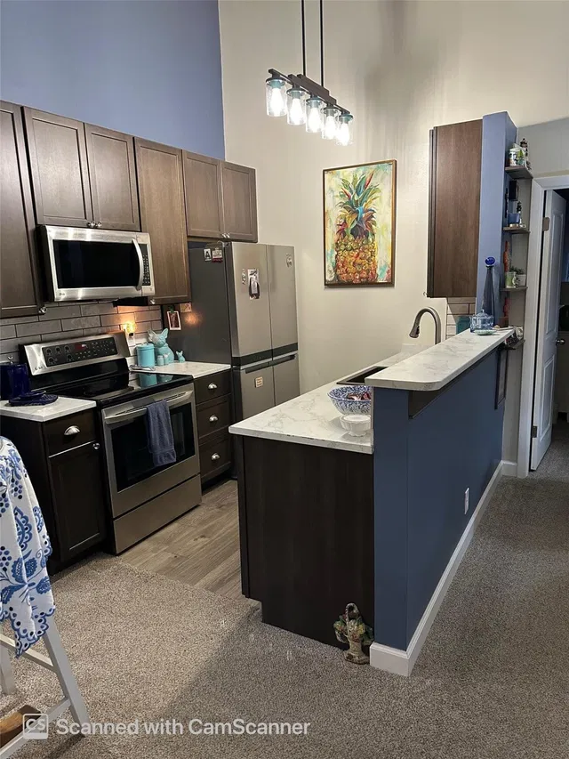 Unit H photo 14