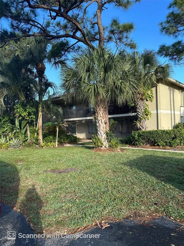 Unit H photo 20