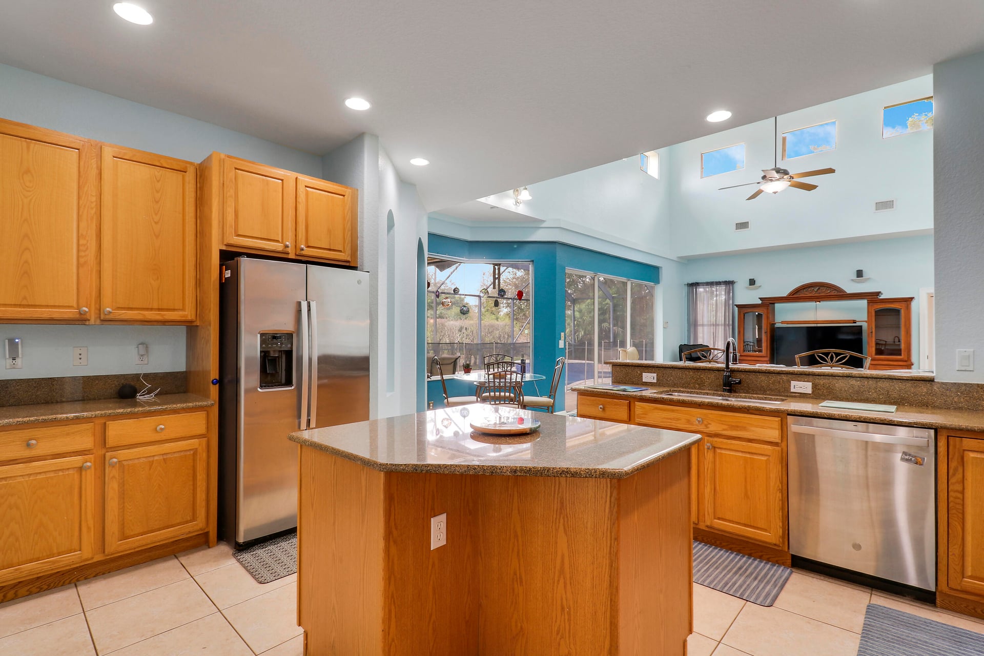  Residence photo 32