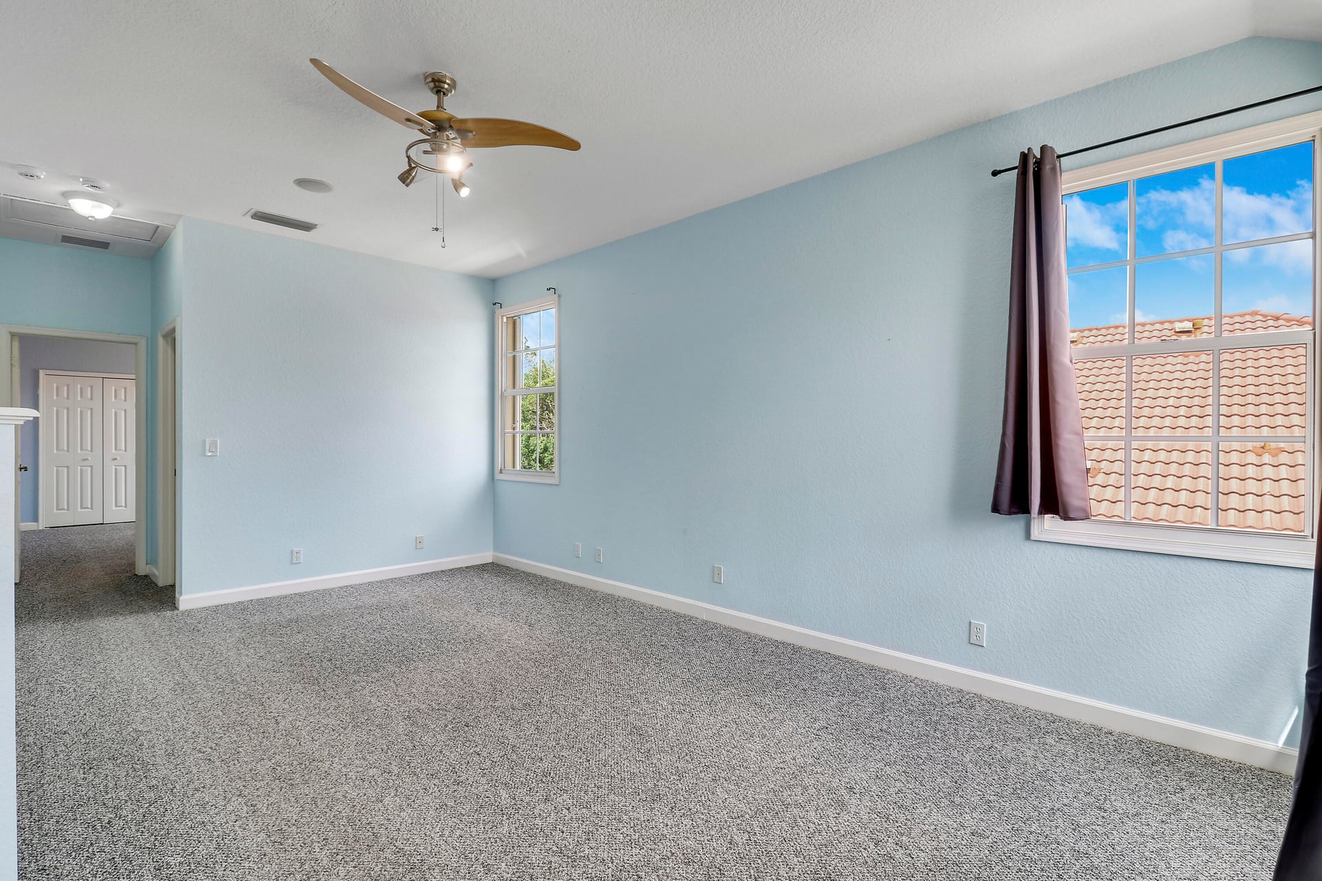 Residence photo 51