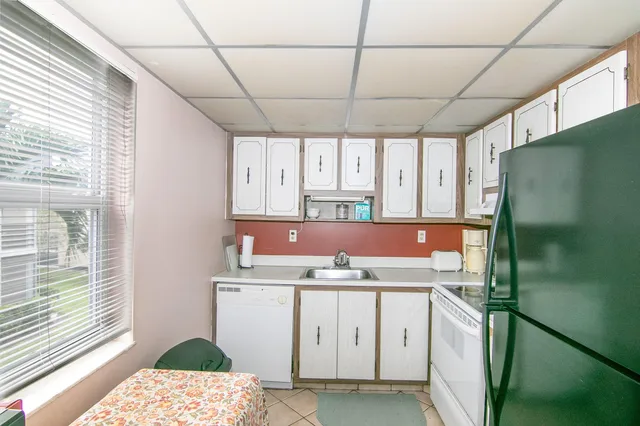 Residence photo 5