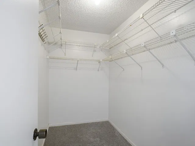 Unit 104 photo 9