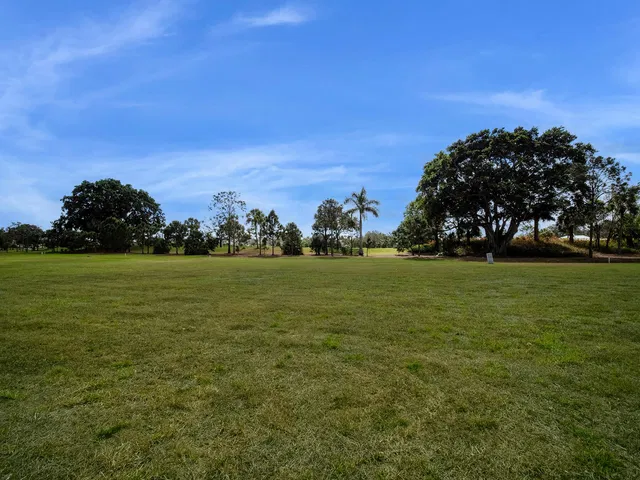 Unit 104 photo 18