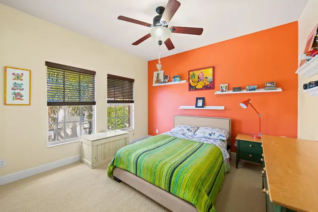 Residence photo 18
