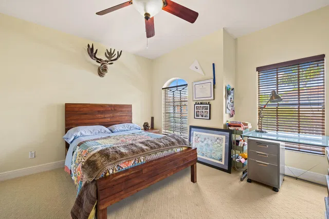 Residence photo 20