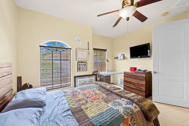 Residence photo 21