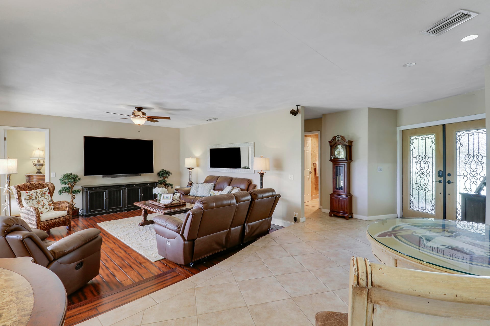 Residence photo 24
