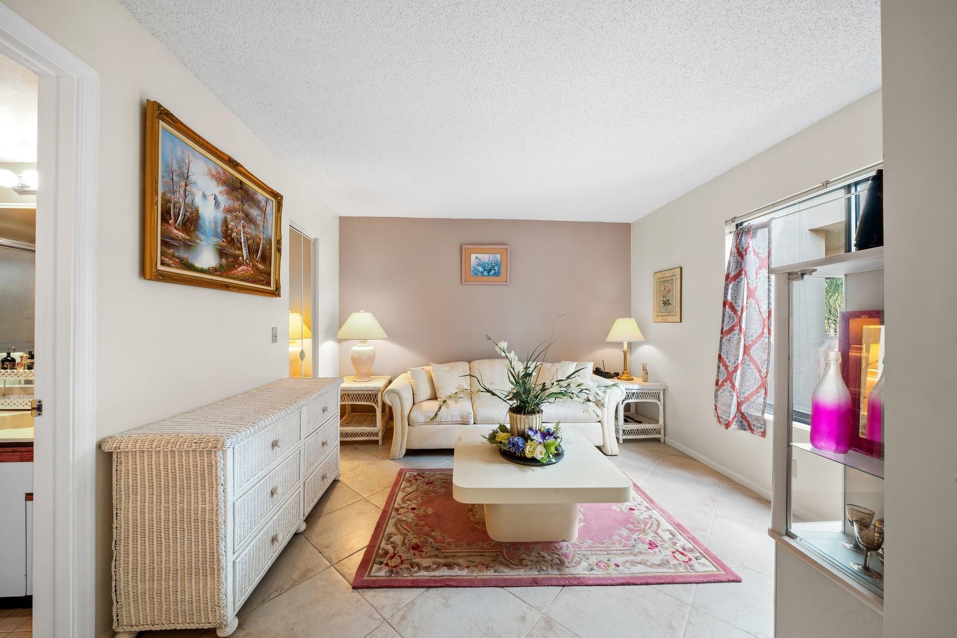 Unit 203 photo 6
