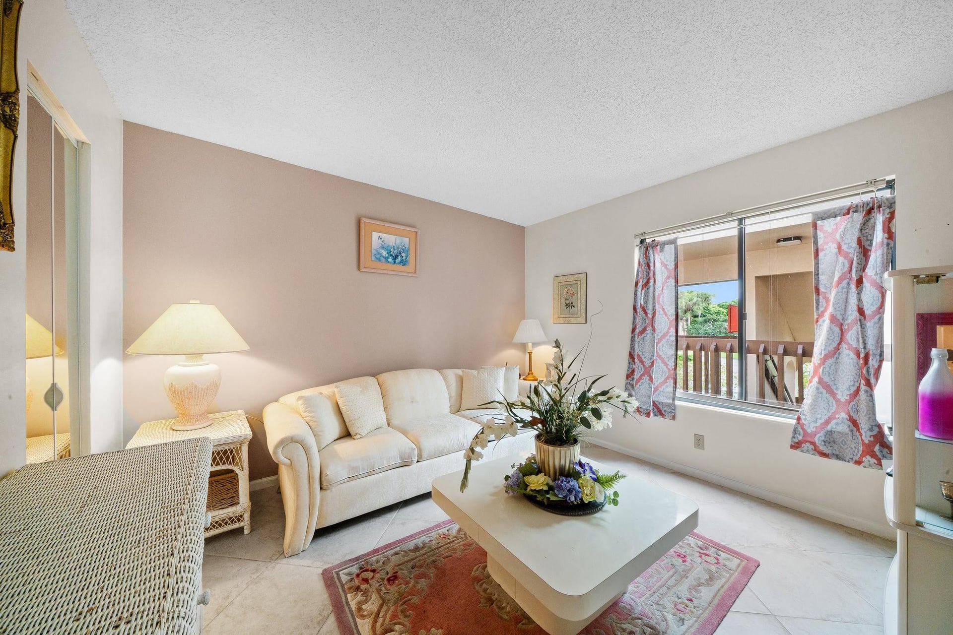 Unit 203 photo 7