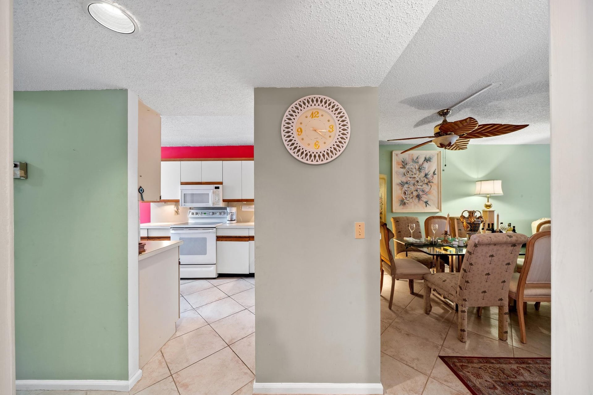 Unit 203 photo 11
