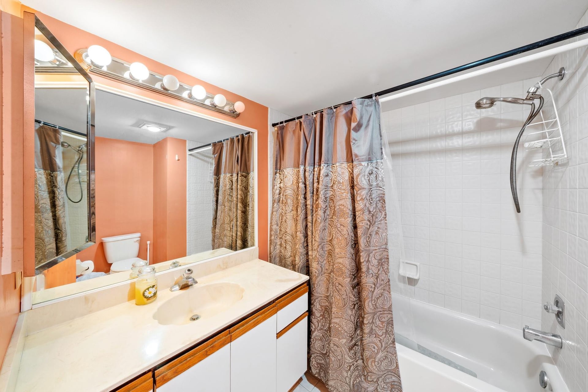 Unit 203 photo 23