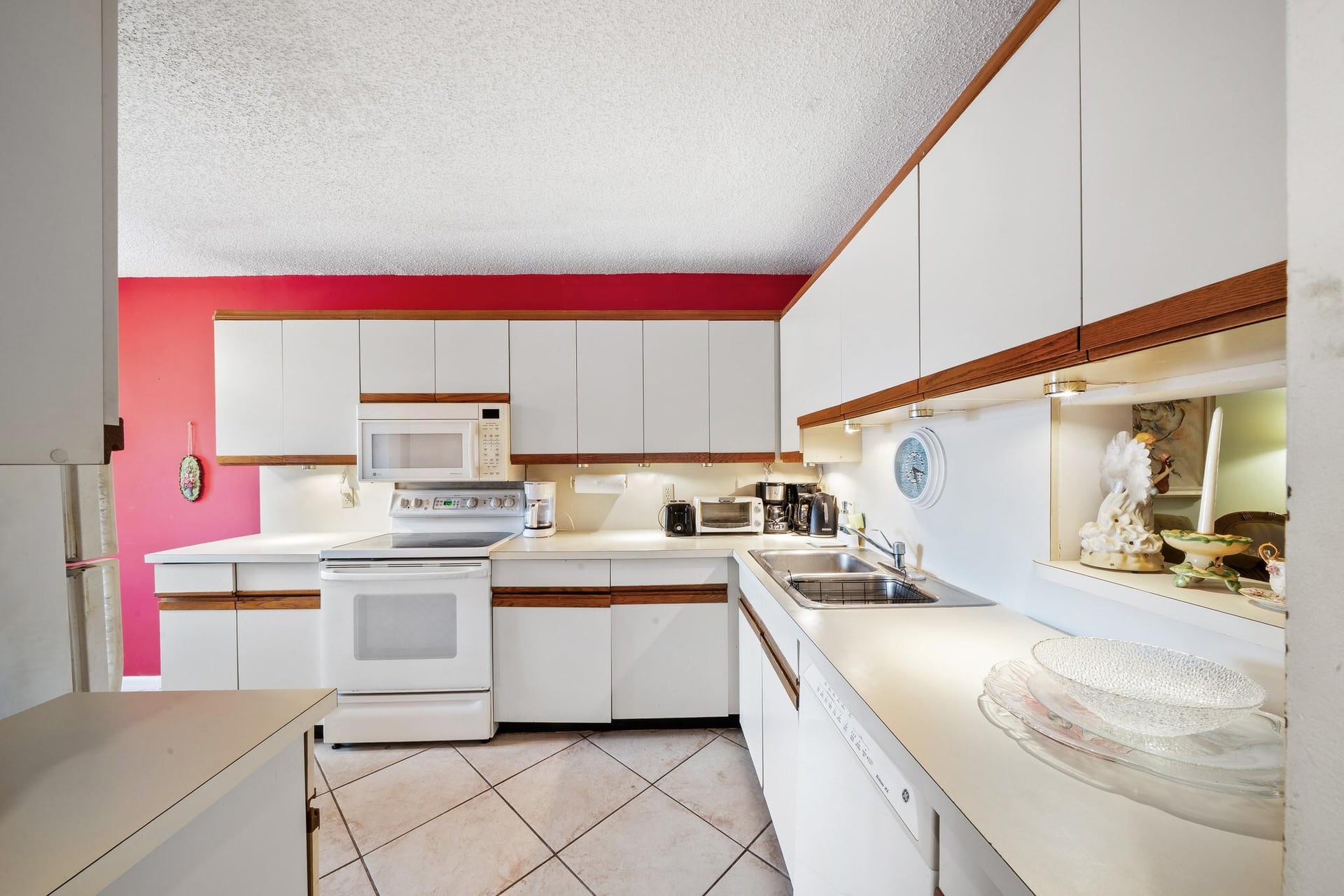 Unit 203 photo 28