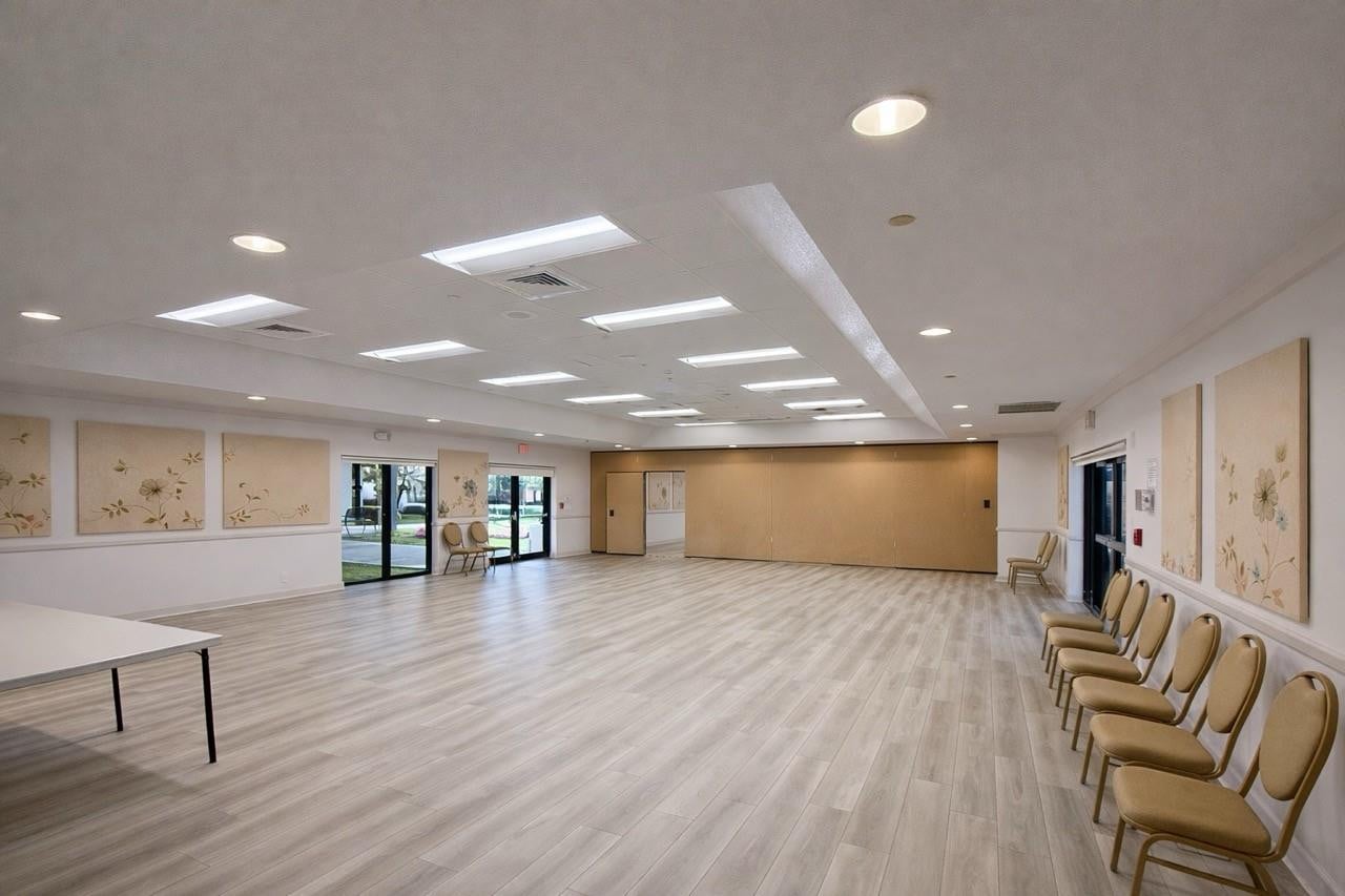 Unit 203 photo 47