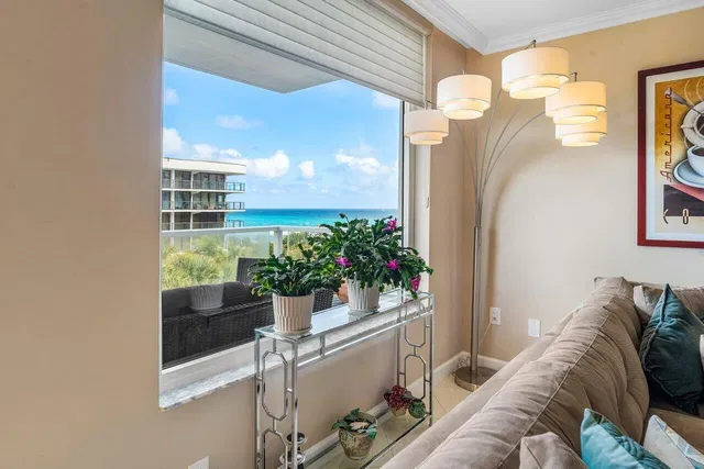 The Patrician of Palm Beach Unit 5010 photo 11