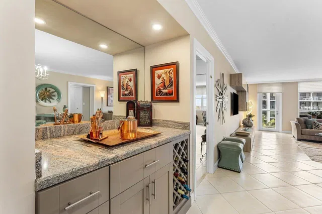 The Patrician of Palm Beach Unit 5010 photo 17