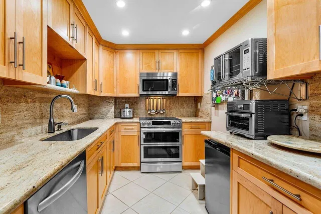 The Patrician of Palm Beach Unit 5010 photo 19